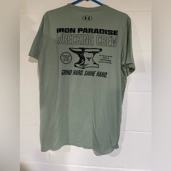 Under Armour Other - Under Armour tee large